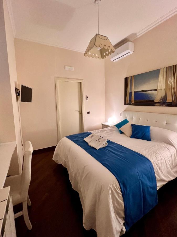 Ferienwohnung Domus Elena - Plebiscito Neapel Exterior foto